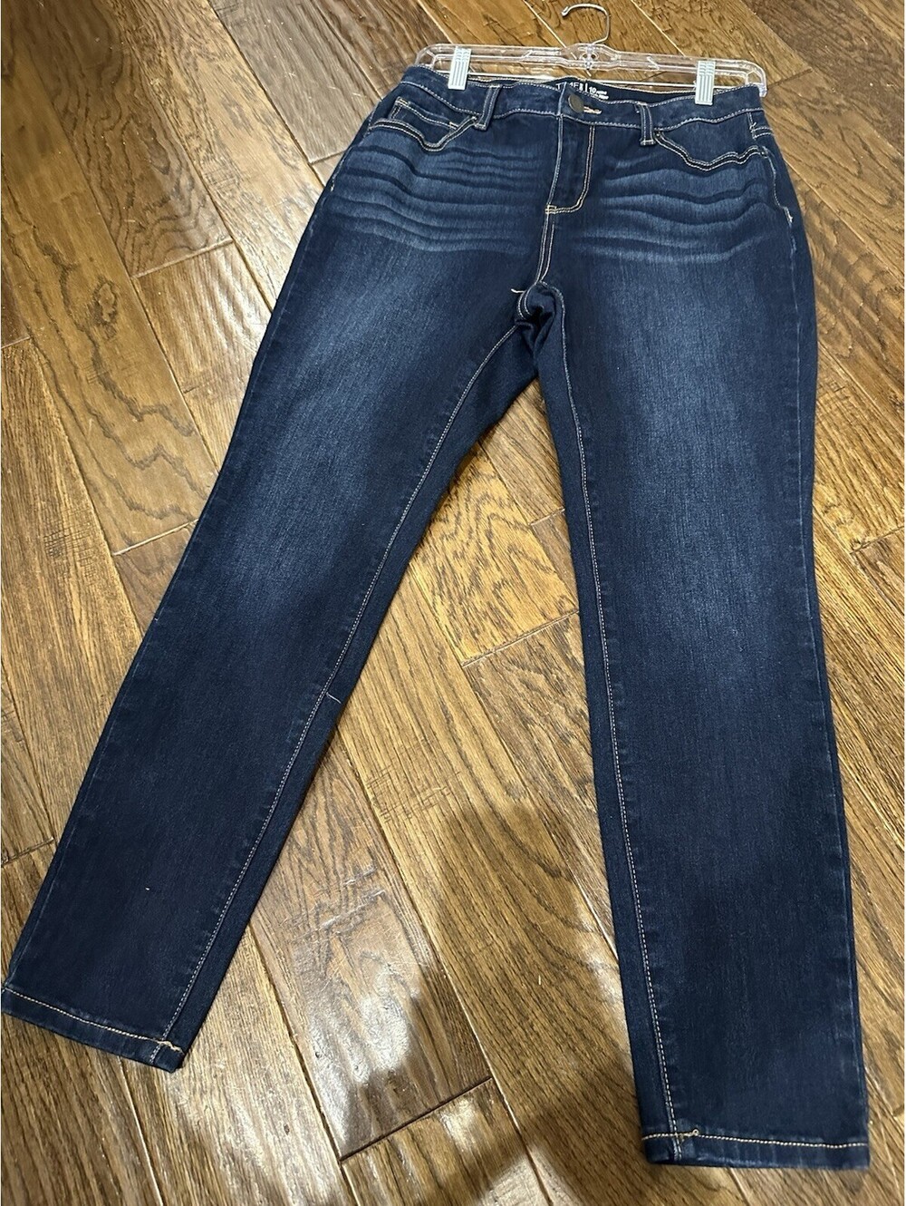 Time and Tru Women’s Dark Wash Blue High Rise Skinny Denim 5-Pocket Jeans 10P